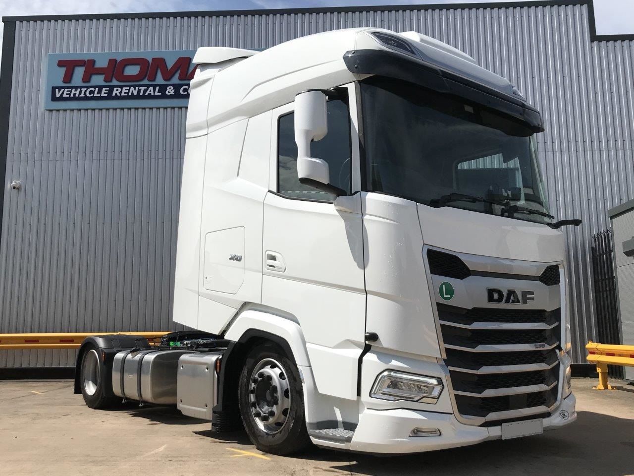 Tractor Unit 4x2 LOW RIDE